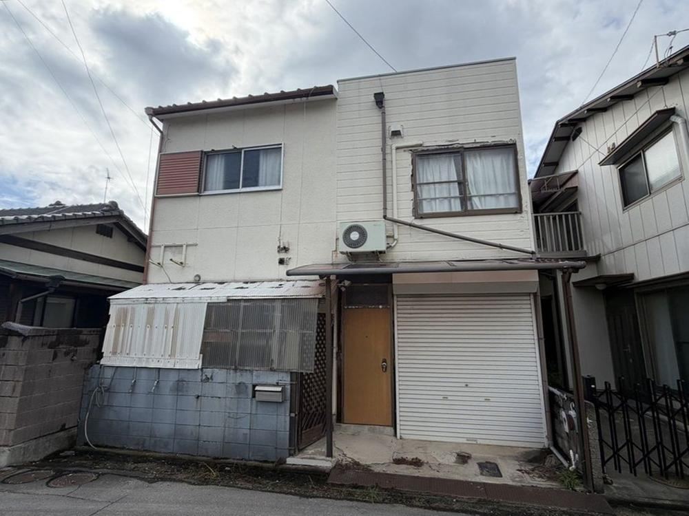 5DK+S house in Takamatsu, Kagawa - Photo 1