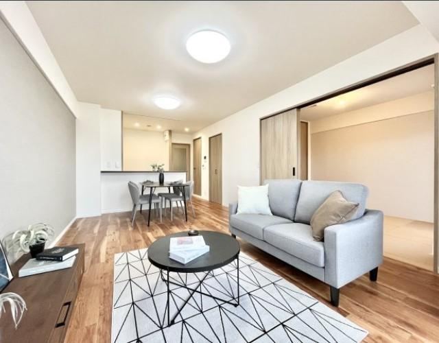 3LDK apartment in Suita, Osaka - Photo 1