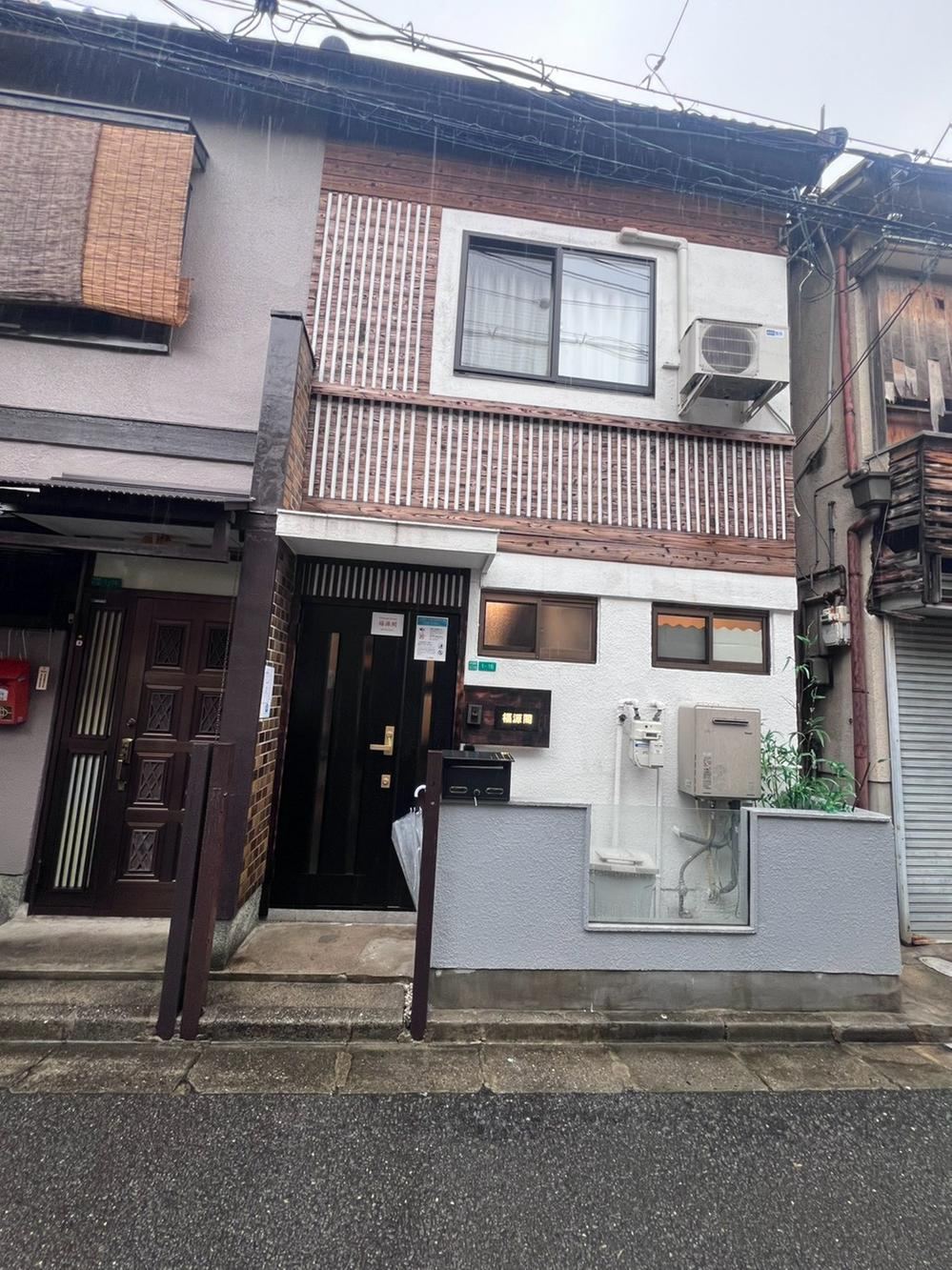 2LDK house in Higashinari Ward, Osaka - Photo 1