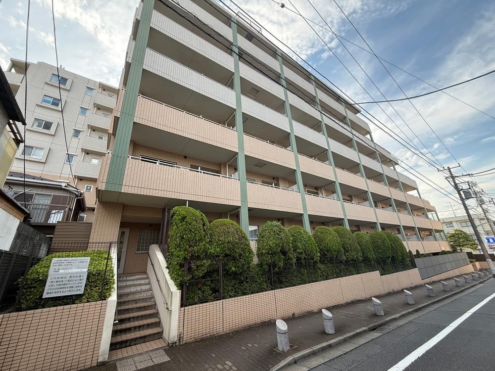 2LDK apartment in Setagaya Ward, Tokyo - Photo 1