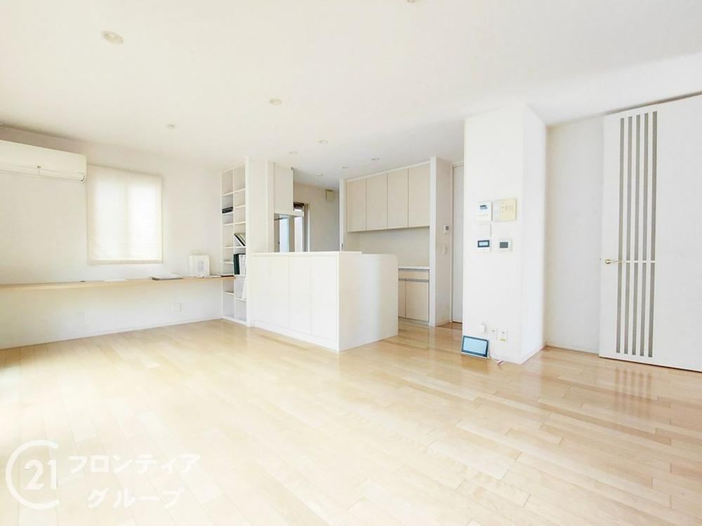 4LDK house in Tarumi Ward, Kobe, Hyogo - Photo 1