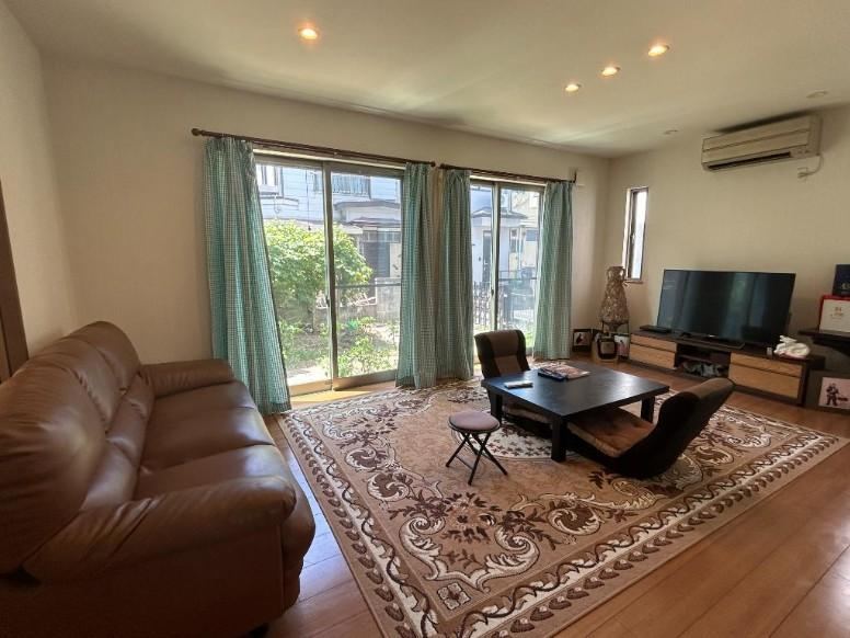 4LDK house in Kamagaya, Chiba - Photo 1