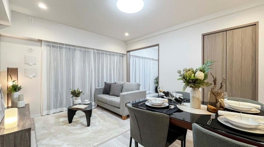 3LDK apartment in Koto Ward, Tokyo - Photo 1