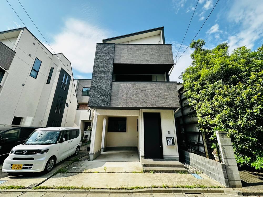 4LDK house in Edogawa Ward, Tokyo - Photo 1