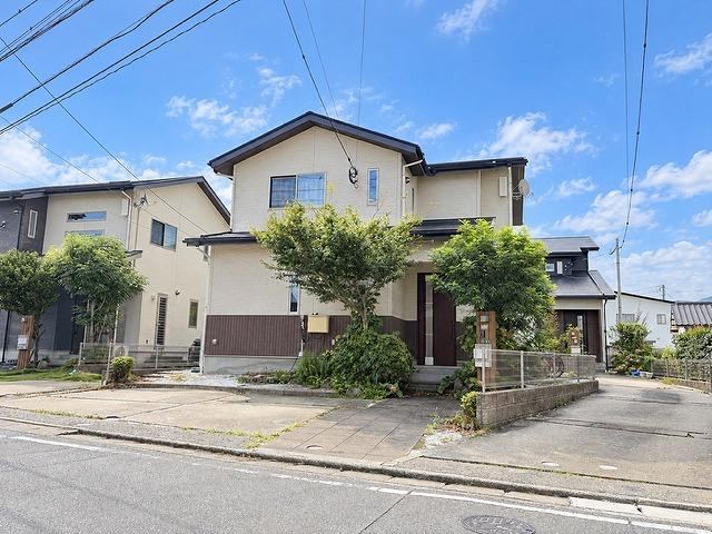 4LDK house in Minami Ward, Fukuoka - Photo 1