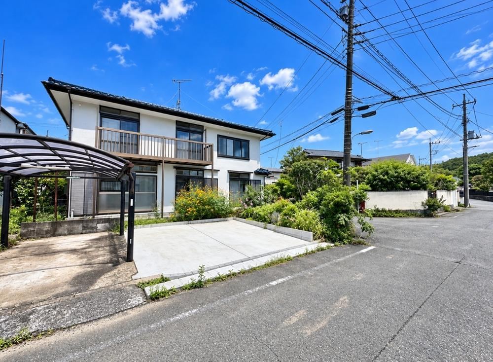 4LDK house in Hachioji, Tokyo - Photo 1
