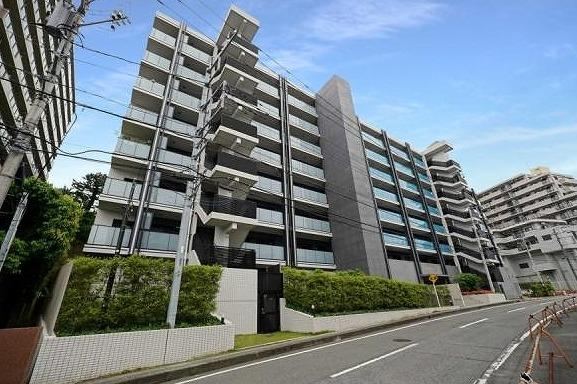 3LDK apartment in Fujisawa, Kanagawa - Photo 1