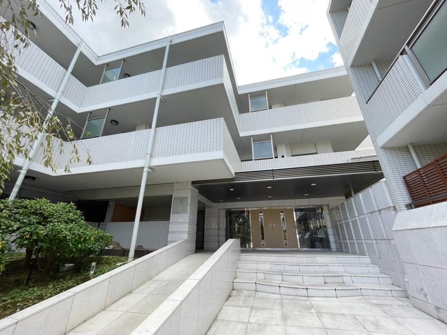 4LDK apartment in Tsurumi Ward, Yokohama, Kanagawa - Photo 1