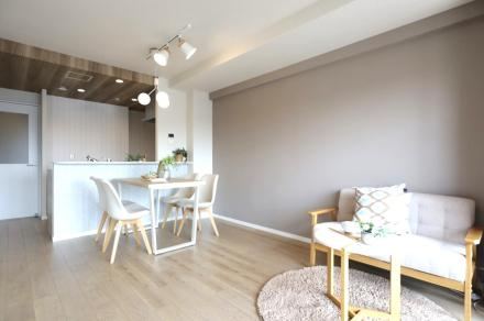 2LDK+S apartment in Sumiyoshi Ward, Osaka - Photo 1