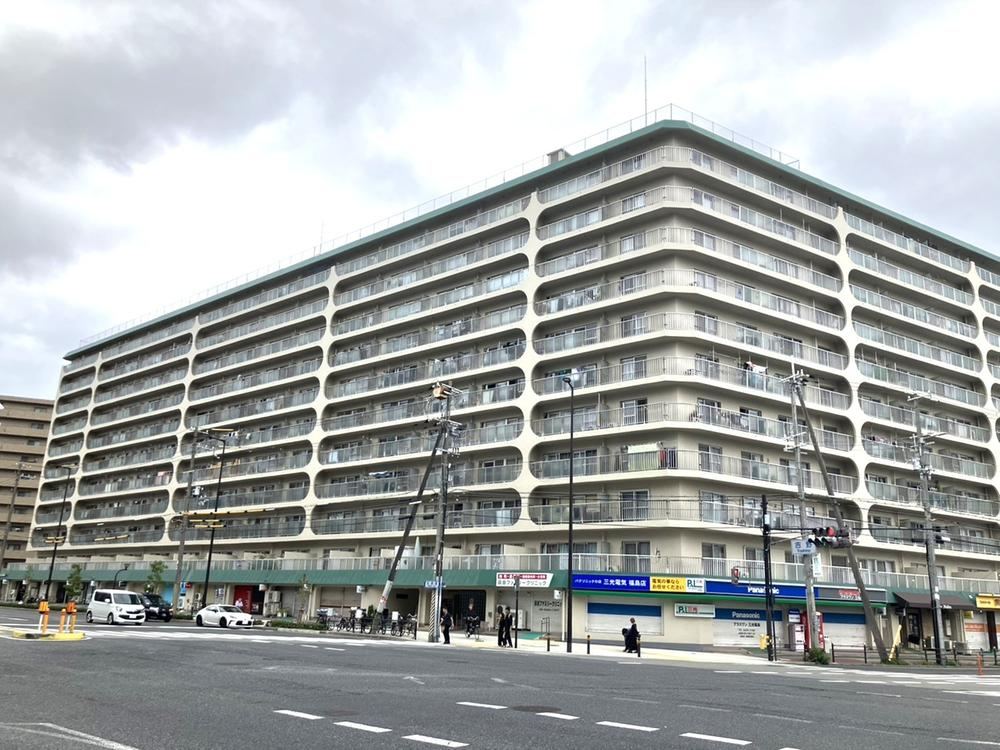 3LDK apartment in Fukushima Ward, Osaka - Photo 1