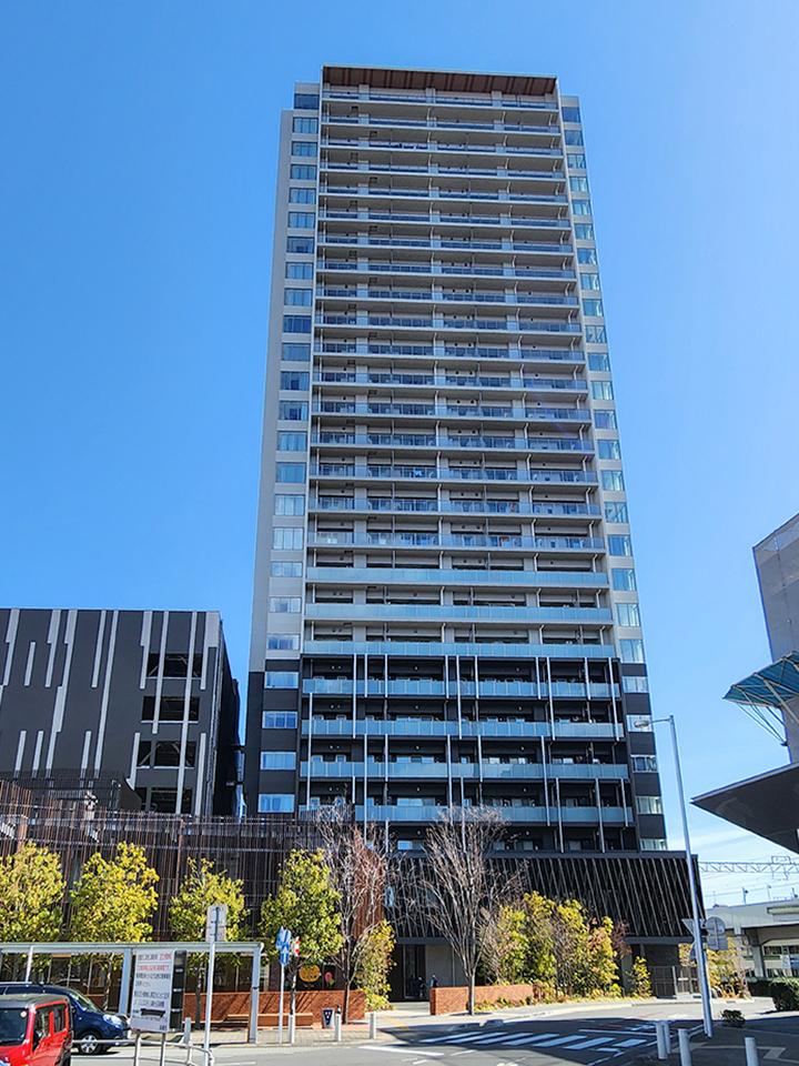 2LDK apartment in Maebashi, Gunma - Photo 1
