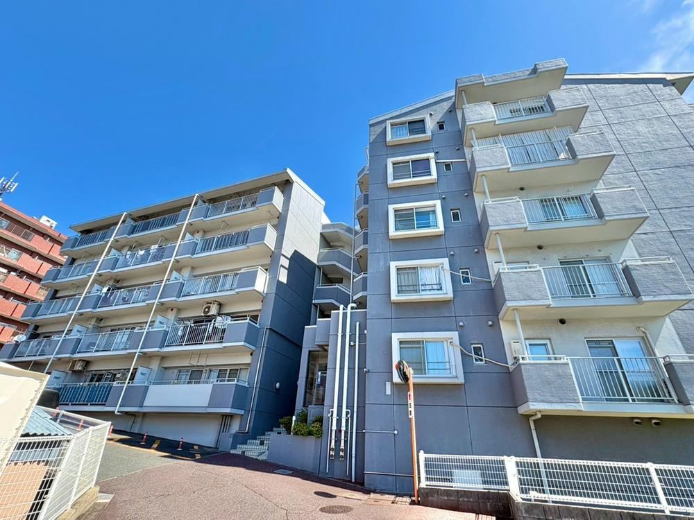 3LDK apartment in Yahatanishi Ward, Kitakyushu, Fukuoka - Photo 1