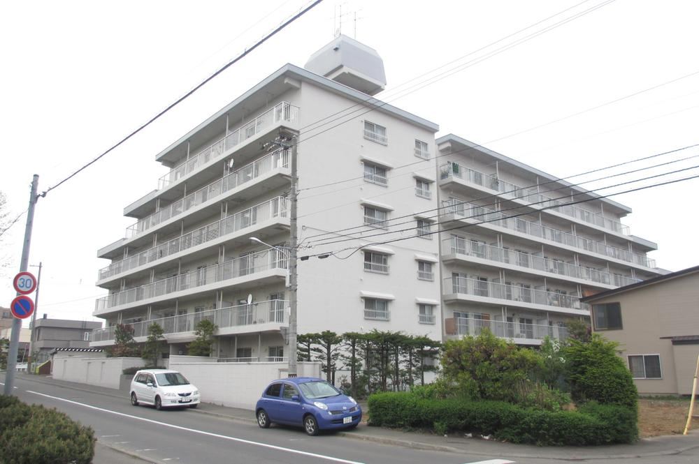3LDK apartment in Chuo Ward, Sapporo, Hokkaido - Photo 1
