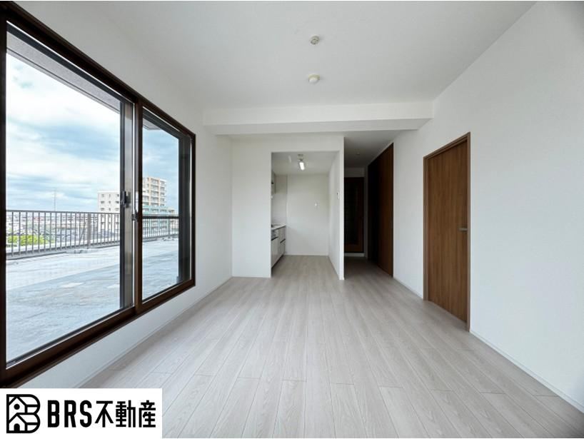 2LDK+S apartment in Soka, Saitama - Photo 1