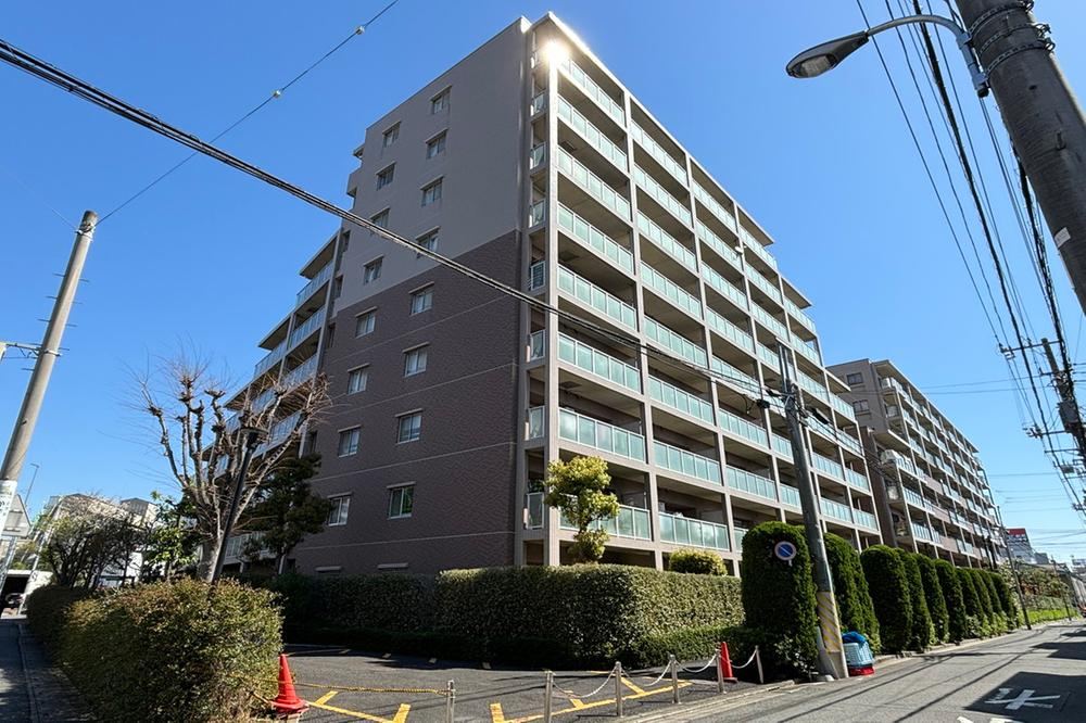 2LDK apartment in Toda, Saitama - Photo 1