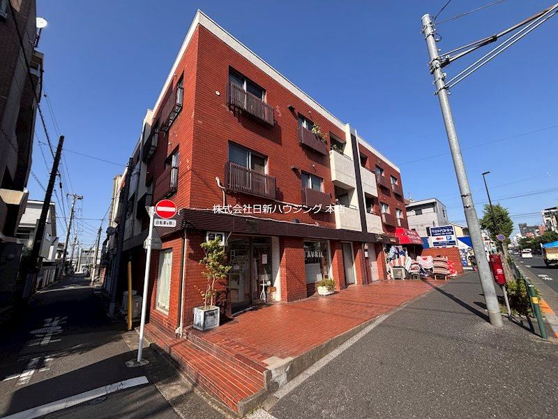 1DK apartment in Musashino, Tokyo - Photo 1