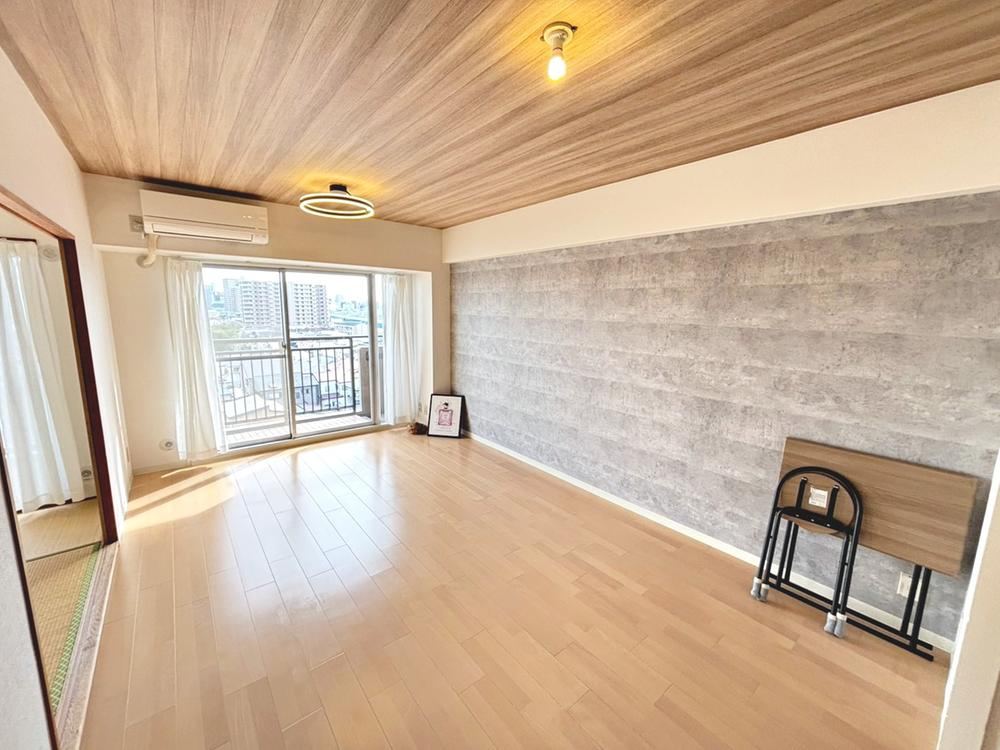 3LDK apartment in Sakai Ward, Sakai, Osaka - Photo 1