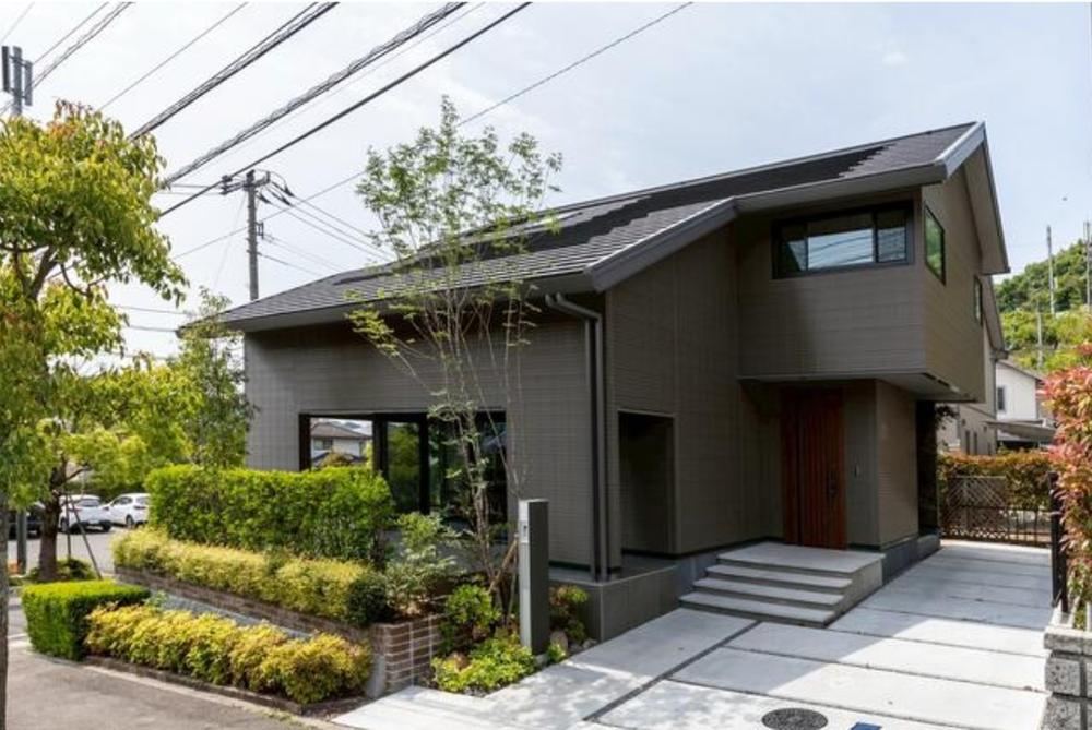 3LDK house in Matsuyama, Ehime - Photo 1