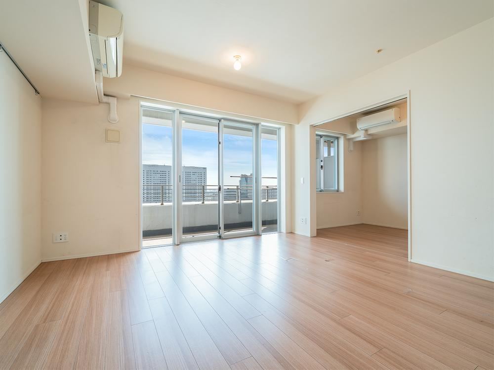 3LDK apartment in Koto Ward, Tokyo - Photo 1