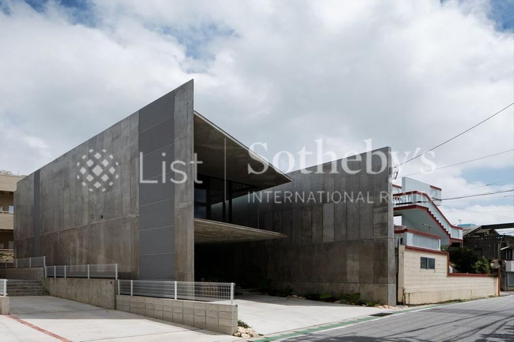 1LDK house in Ginowan, Okinawa - Photo 1