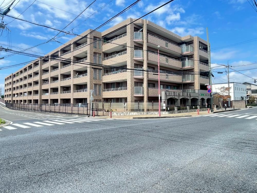 4LDK apartment in Kizugawa, Kyoto - Photo 1