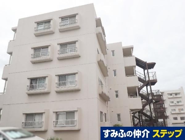 3LDK apartment in Hirakata, Osaka - Photo 1