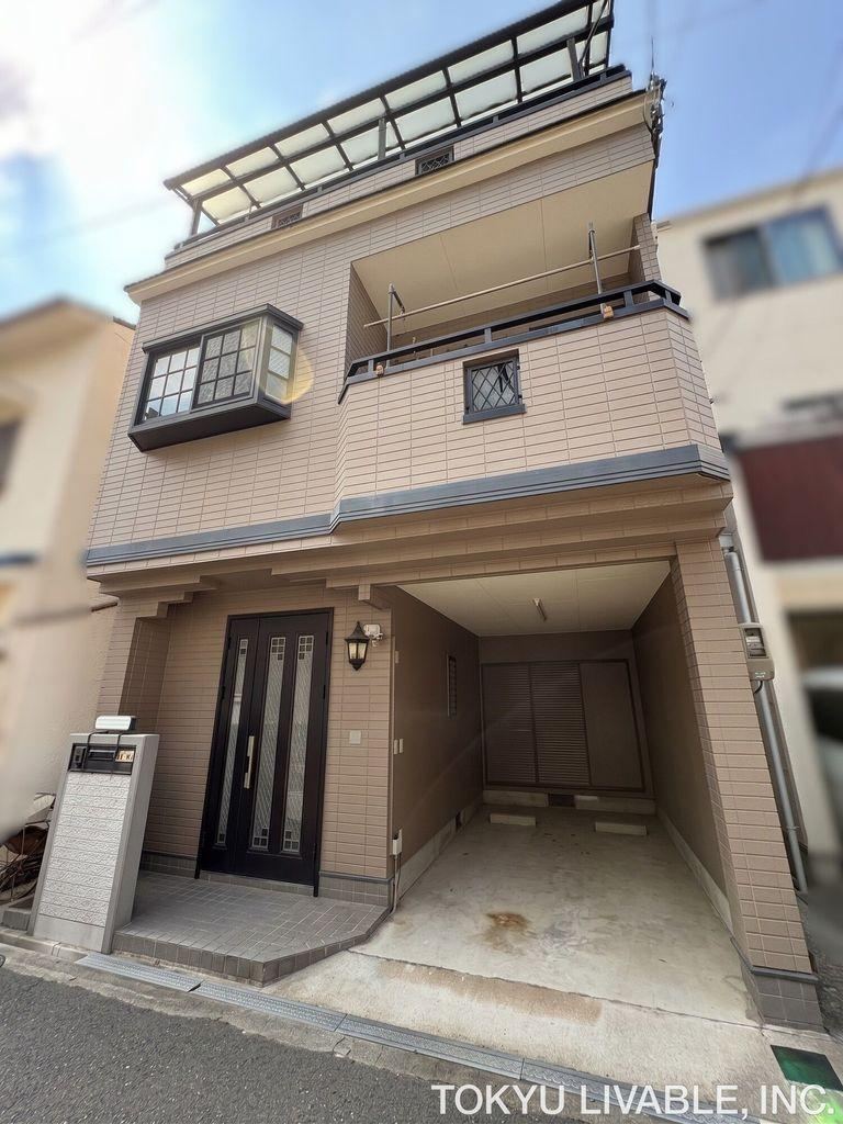 5LDK house in Higashiosaka, Osaka - Photo 1
