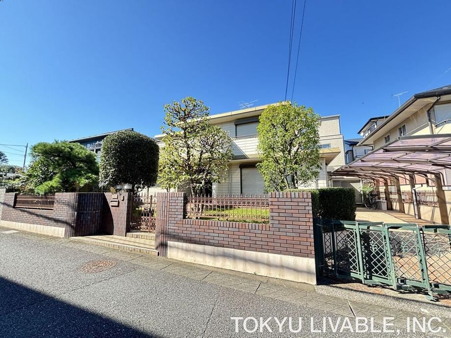 6LDK house in Nishi Ward, Saitama - Photo 1