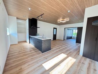 4LDK+S house in Komaki