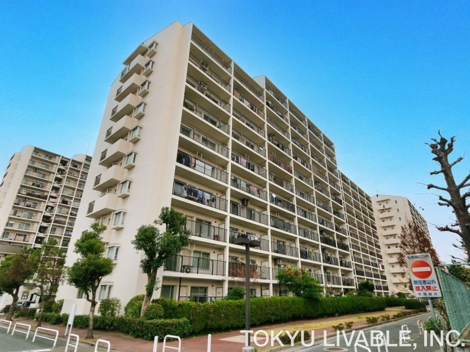 4LDK apartment in Higashi Ward, Fukuoka - Photo 1