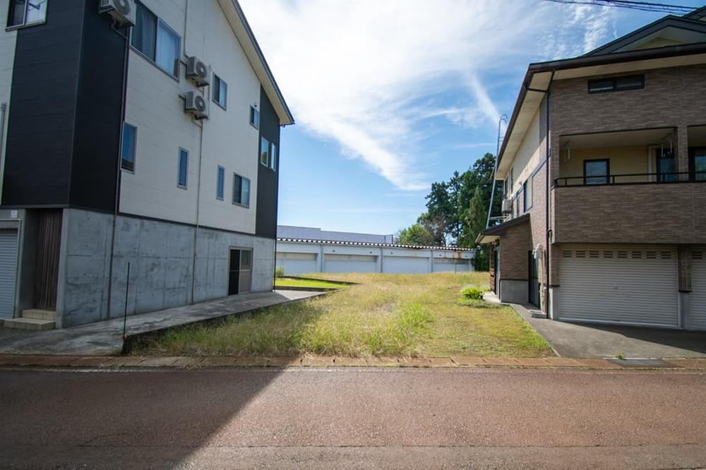 430 m² land in Ojiya, Niigata - Photo 1