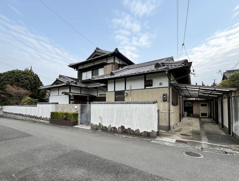 6LDK house in Shimonoseki, Yamaguchi - Photo 1