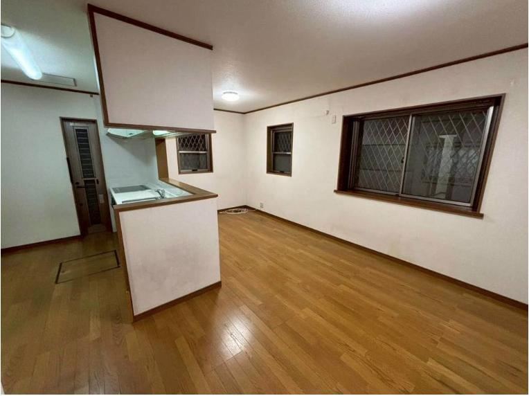 4LDK house in Nishi Ward, Kobe, Hyogo - Photo 1