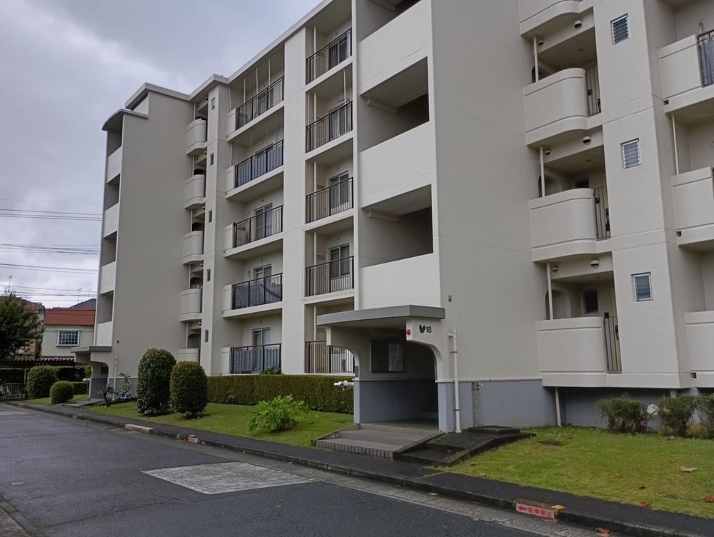 4LDK apartment in Iruma, Saitama - Photo 1
