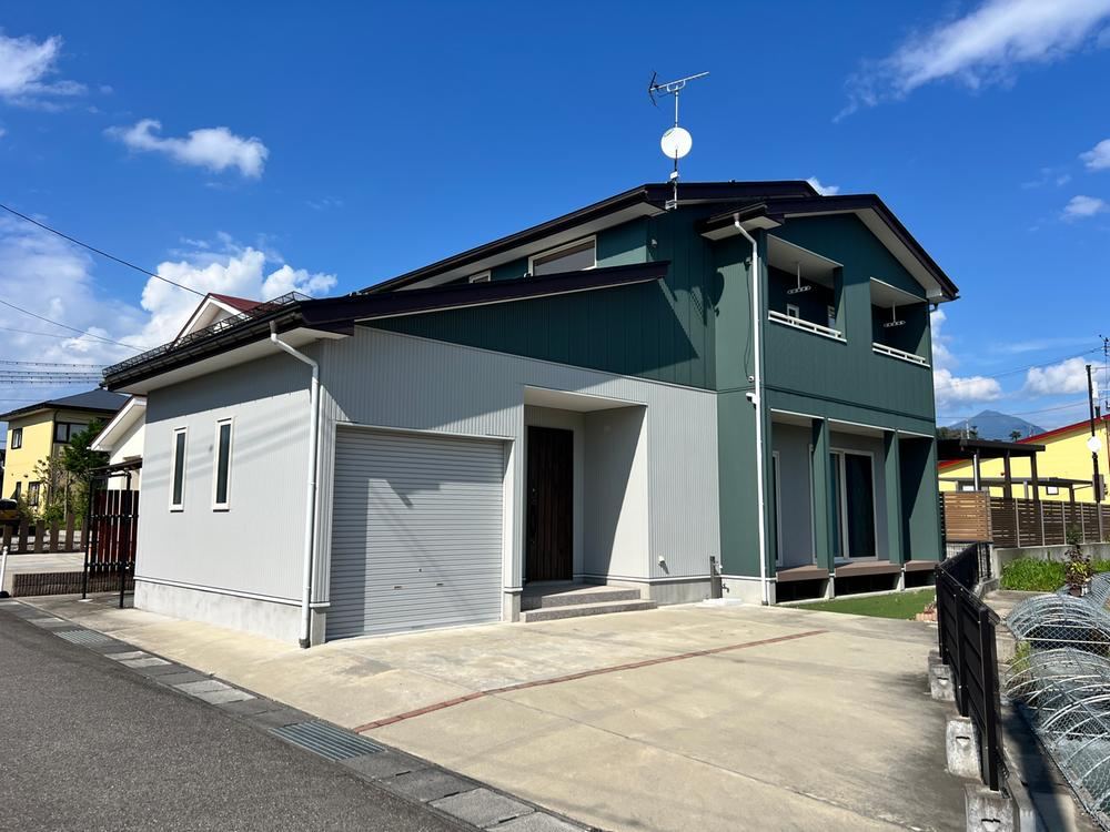 4LDK house in Aizuwakamatsu, Fukushima - Photo 1
