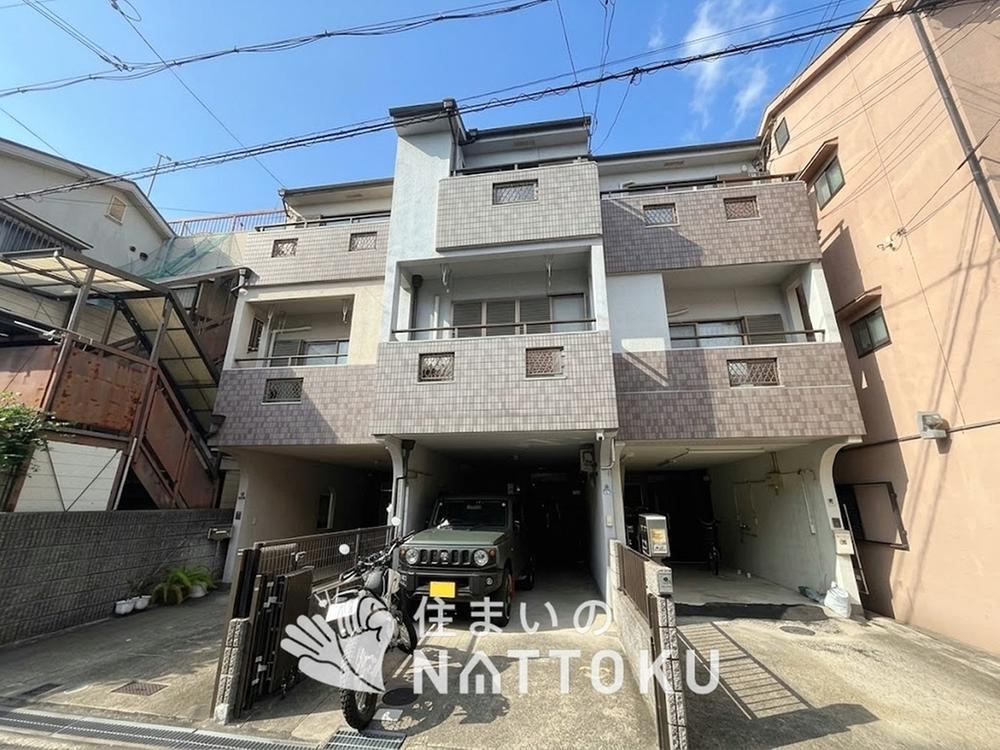 4LDK house in Neyagawa, Osaka - Photo 1