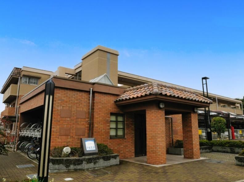 3LDK apartment in Suita, Osaka - Photo 1