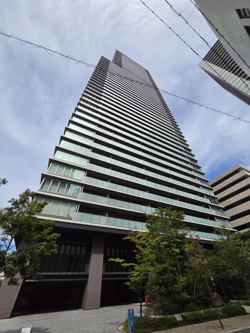 2LDK apartment in Kita Ward, Osaka - Photo 1