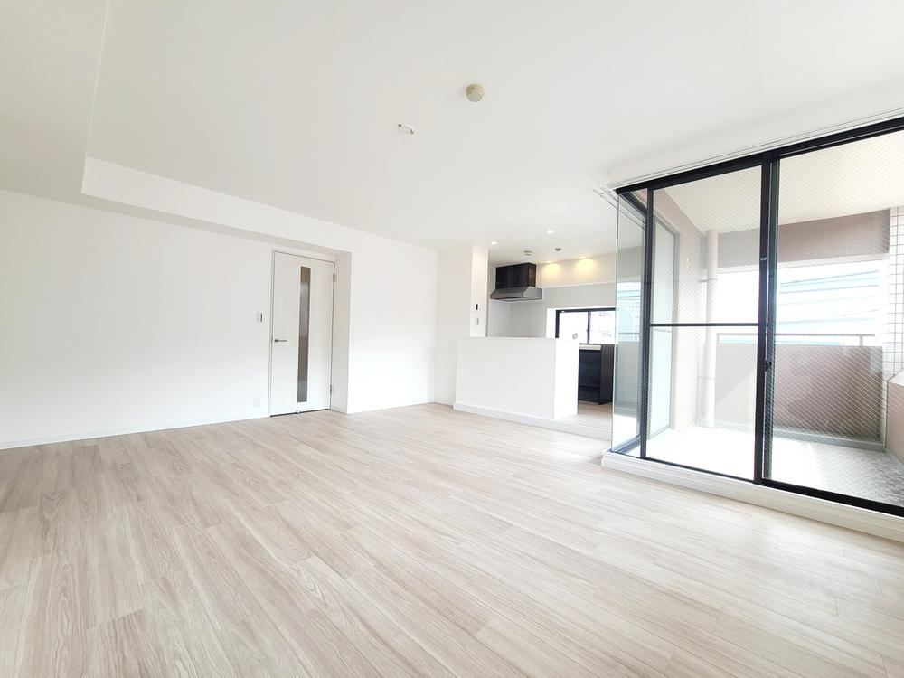 4LDK apartment in Nishi Ward, Fukuoka - Photo 1