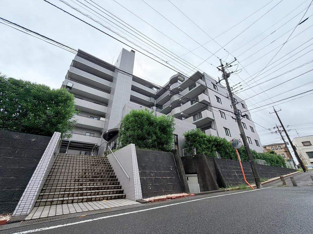 3LDK apartment in Nagareyama, Chiba - Photo 1