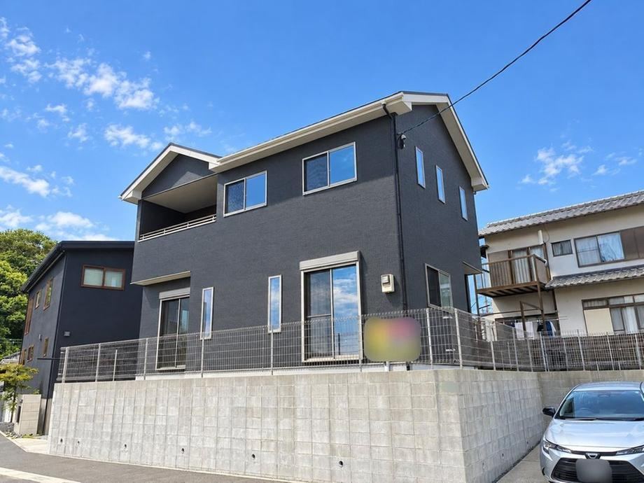 4LDK house in Chikushino, Fukuoka - Photo 1