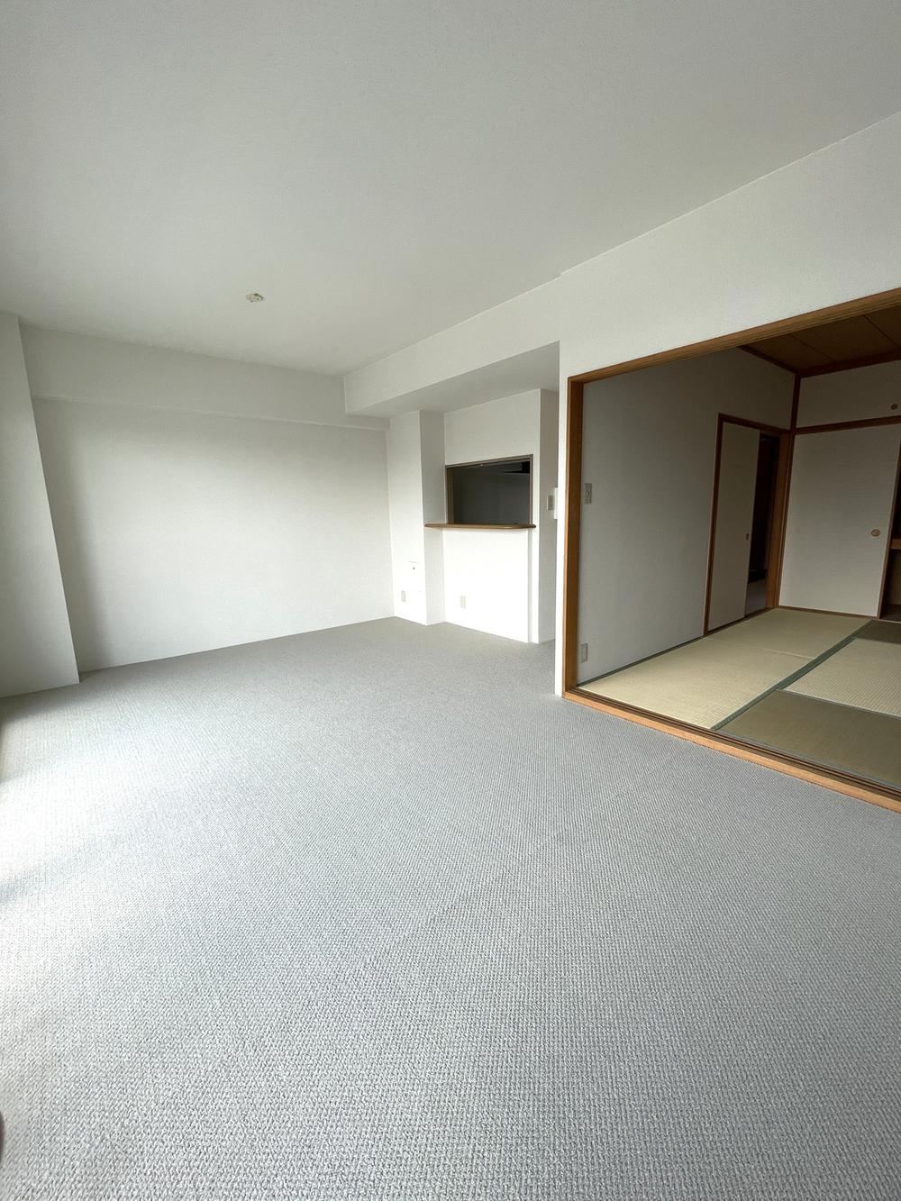 2LDK apartment in Yodogawa Ward, Osaka - Photo 1