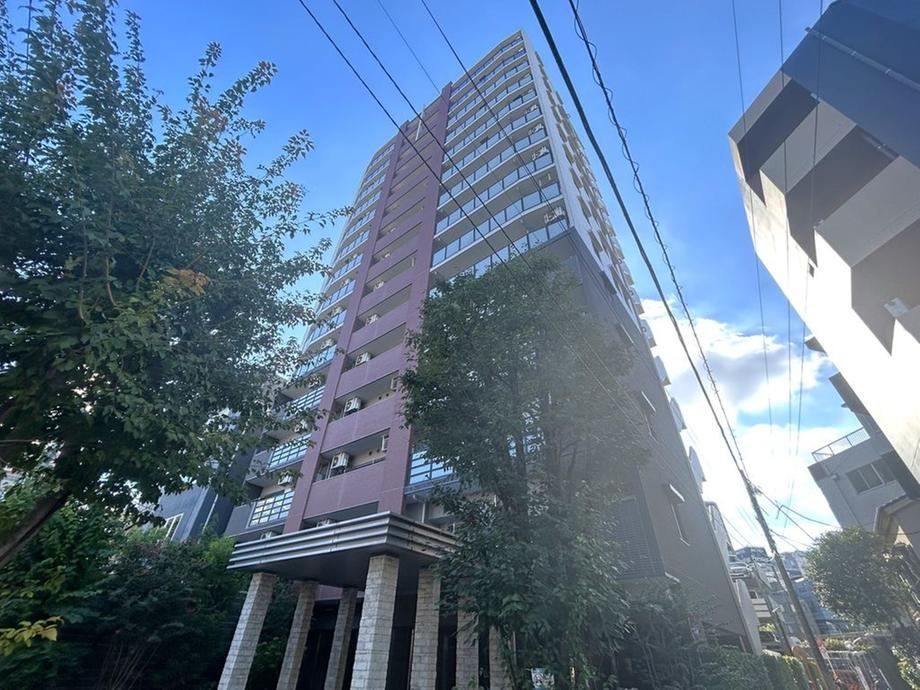 2LDK apartment in Arakawa Ward, Tokyo - Photo 1