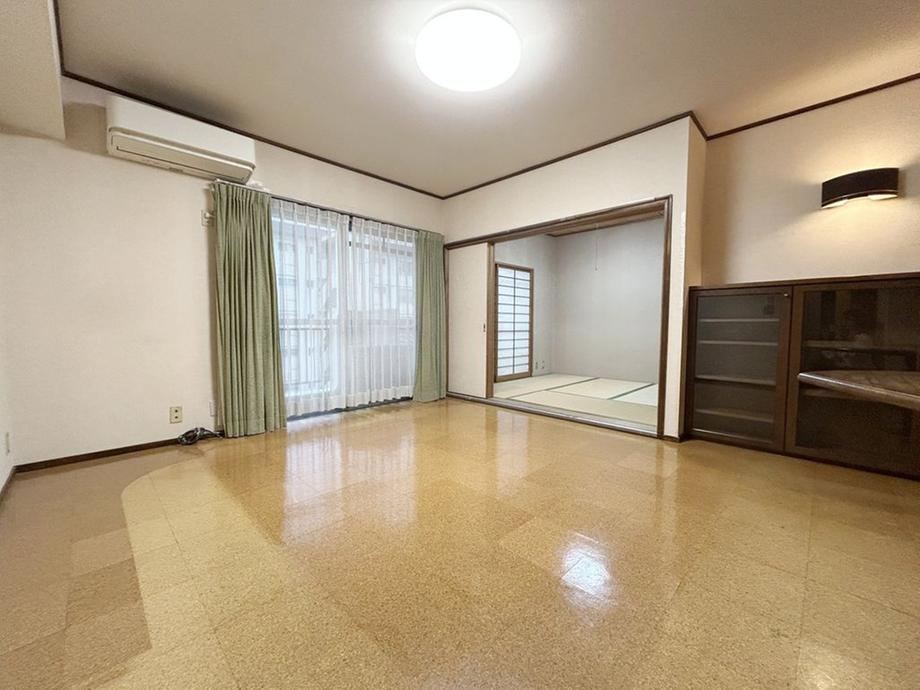 3LDK apartment in Higashimurayama, Tokyo - Photo 1