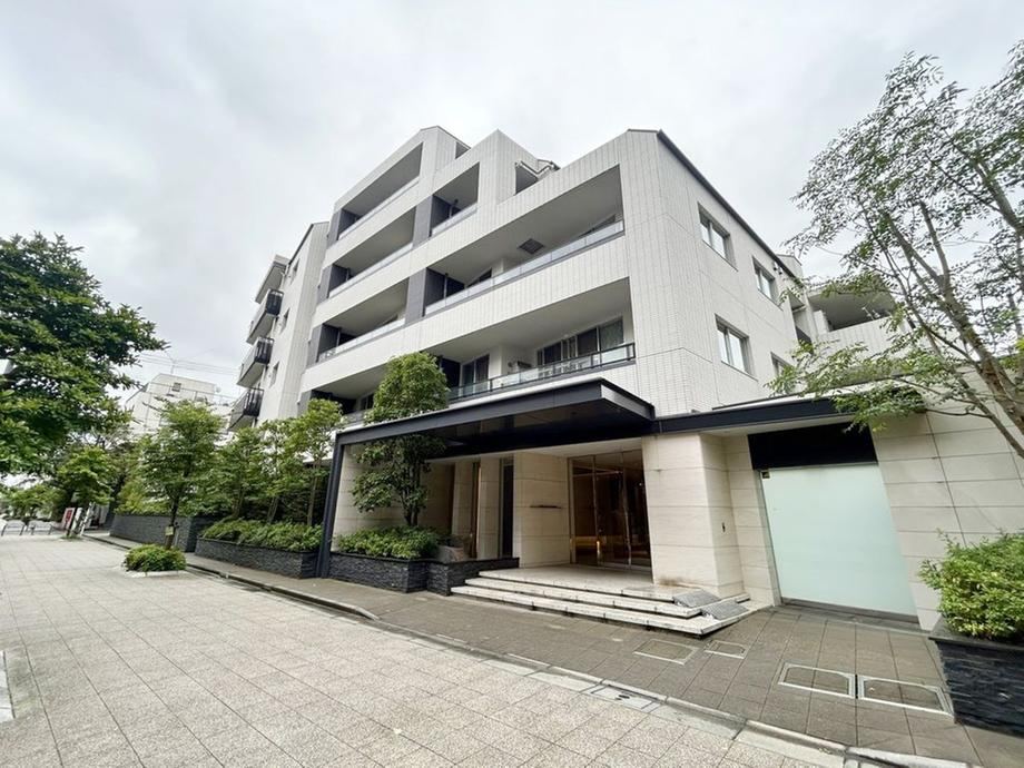 1LDK+S apartment in Ota Ward, Tokyo - Photo 1