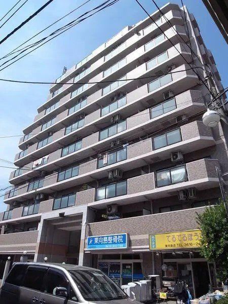 2LDK apartment in Sumida Ward, Tokyo - Photo 1