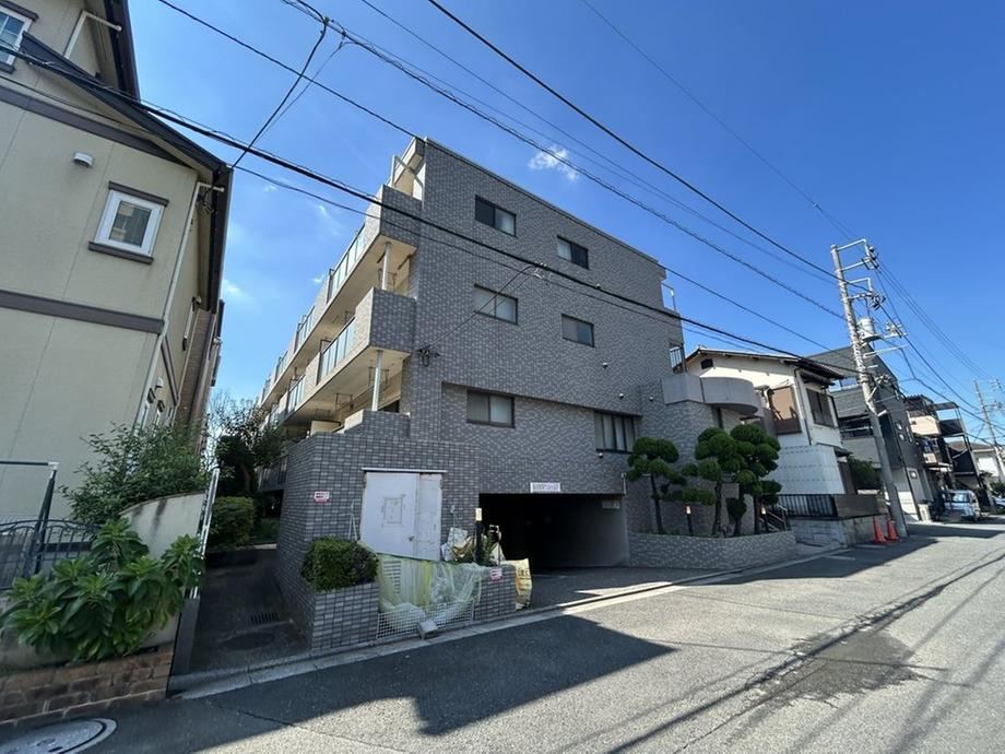 2LDK apartment in Funabashi, Chiba - Photo 1