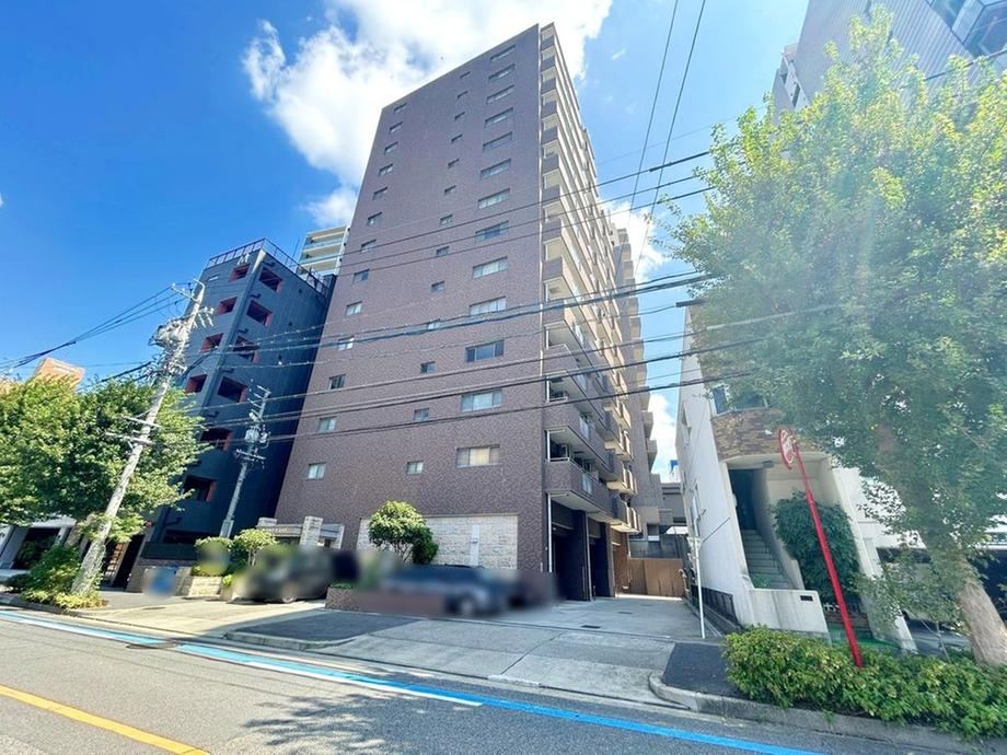 3LDK apartment in Naka Ward, Nagoya, Aichi - Photo 1
