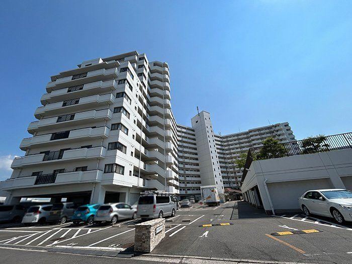 3LDK apartment in Naka Ward, Hiroshima - Photo 1