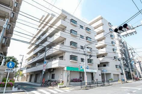2LDK apartment in Nakano Ward, Tokyo - Photo 1